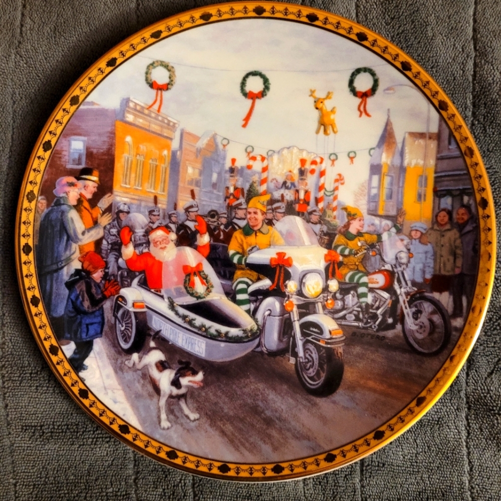 "Harley Davidson Holiday Parade"  2003 Collectors Plate